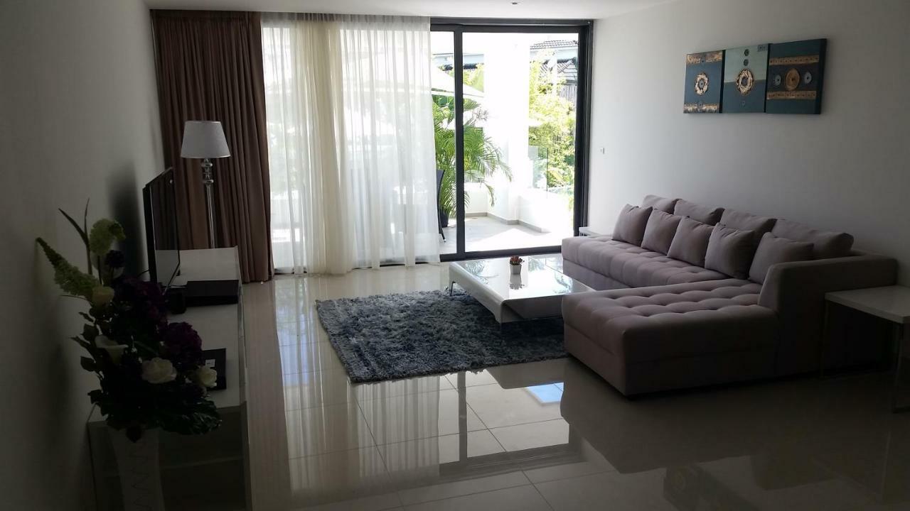 Sansuri Resort - Luxury Apartments Szurin-part Kültér fotó